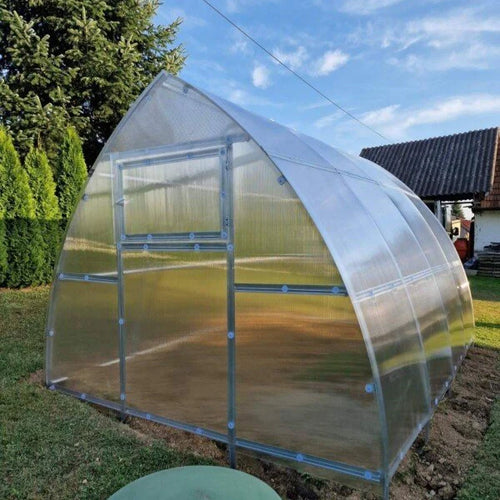 Polycarbonate Greenhouse – The Compact